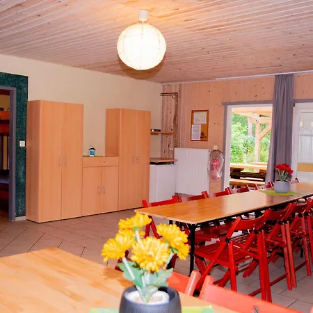 Hostel Waldhaus Am Gruppenhaus Mirow