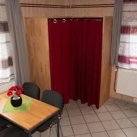 Hostel Waldhaus Am Gruppenhaus