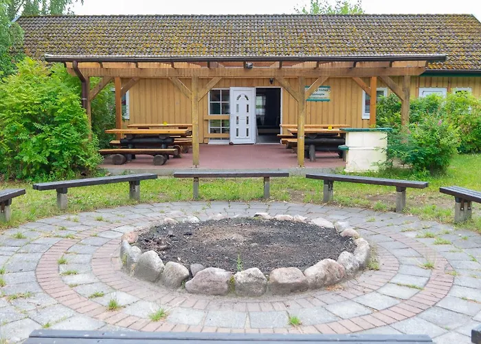 Waldhaus Am Gruppenhaus אכסניה *