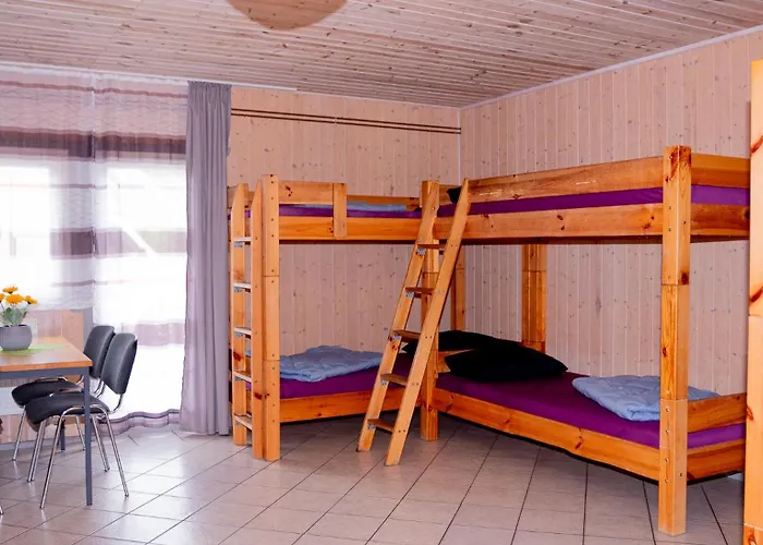 Waldhaus Am Gruppenhaus * מירו